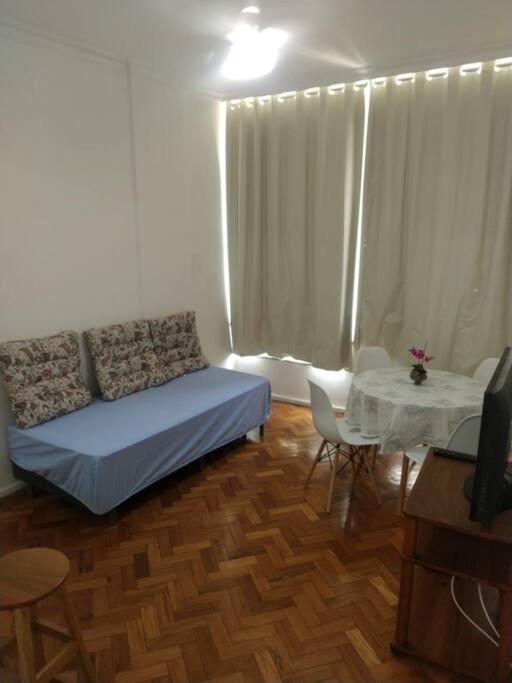 Copacabana_simples_wifi_praia_ar